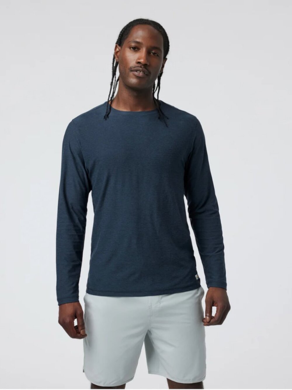 Vuori Long Sleeve Strato Tech Tee in Navy Heather